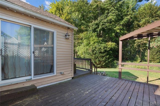 100 Keith Drive, Cicero, NY 13212