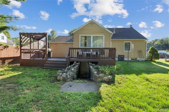 100 Keith Drive, Cicero, NY 13212