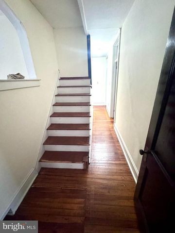 342 PERKIOMEN AVE, Lansdale, PA 19446