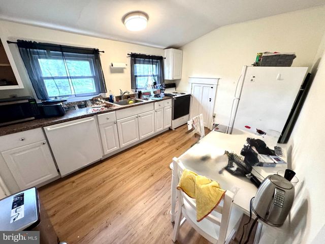 342 PERKIOMEN AVE, Lansdale, PA 19446