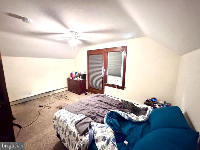 342 PERKIOMEN AVE, Lansdale, PA 19446