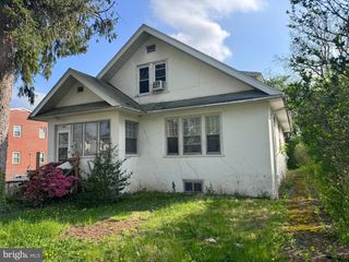 342 PERKIOMEN AVE, Lansdale, PA 19446