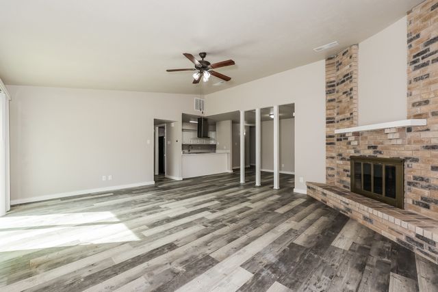 4129 Seven Gables Street, Fort Worth, TX 76133