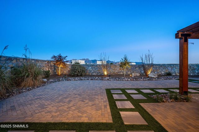 4242 Purple Sage Drive, Las Cruces, NM 88011