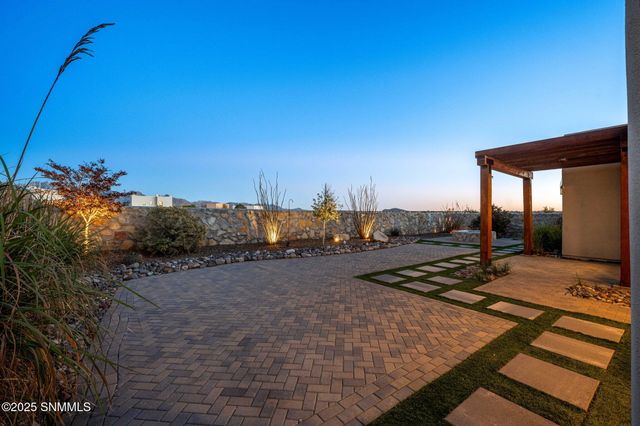 4242 Purple Sage Drive, Las Cruces, NM 88011