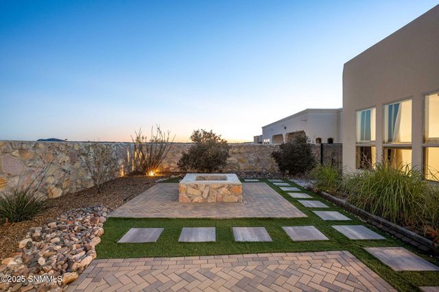 4242 Purple Sage Drive, Las Cruces, NM 88011