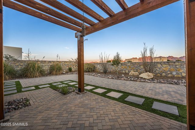 4242 Purple Sage Drive, Las Cruces, NM 88011