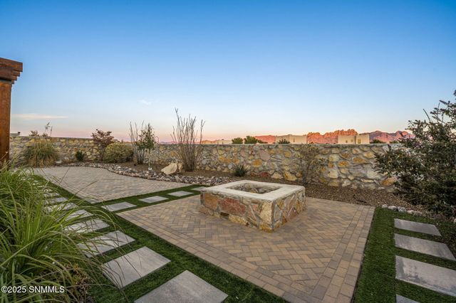 4242 Purple Sage Drive, Las Cruces, NM 88011