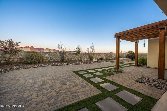 4242 Purple Sage Drive, Las Cruces, NM 88011