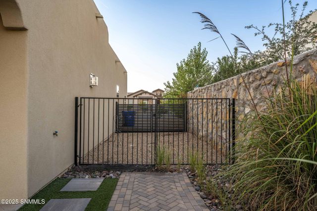 4242 Purple Sage Drive, Las Cruces, NM 88011