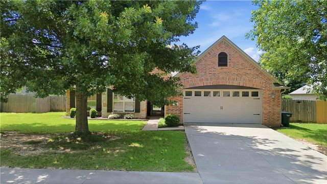 3673 W Mountain View Drive, Fayetteville, AR 72704