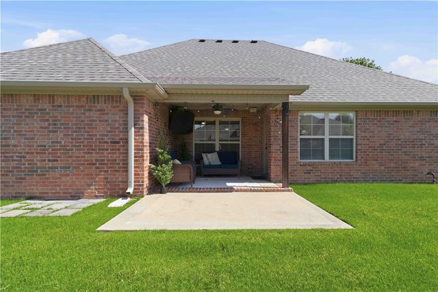 3673 W Mountain View Drive, Fayetteville, AR 72704