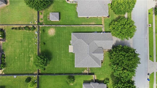 3673 W Mountain View Drive, Fayetteville, AR 72704