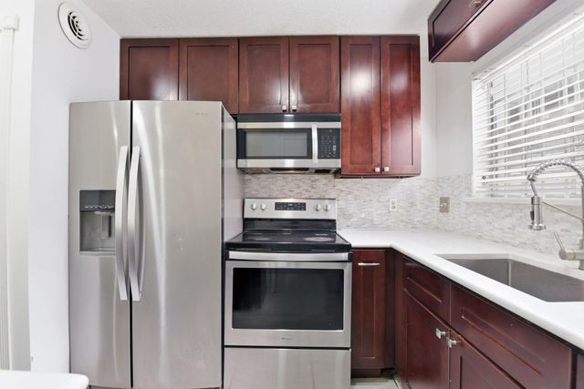 7900 Westheimer Road 147, Houston, TX 77063