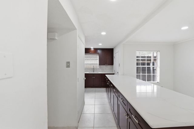 7900 Westheimer Road 147, Houston, TX 77063