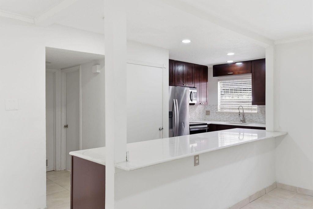 7900 Westheimer Road 147, Houston, TX 77063