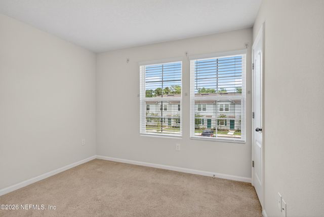 8210 LAROSE Road, Jacksonville, FL 32211
