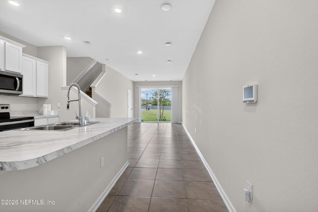 8210 LAROSE Road, Jacksonville, FL 32211