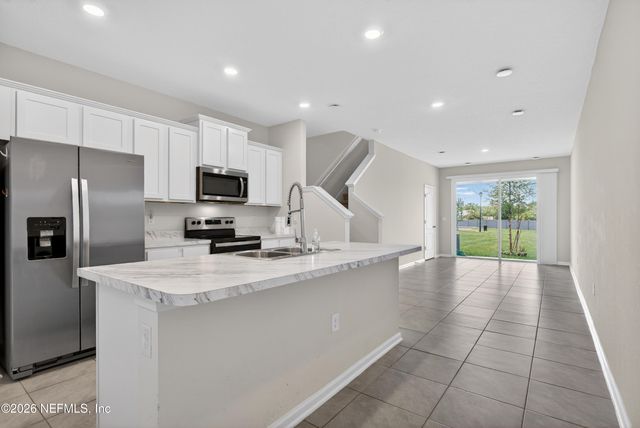 8210 LAROSE Road, Jacksonville, FL 32211