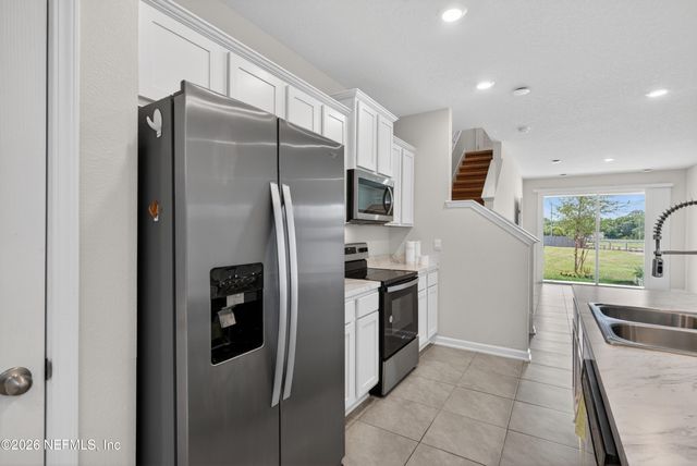 8210 LAROSE Road, Jacksonville, FL 32211