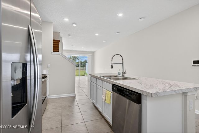 8210 LAROSE Road, Jacksonville, FL 32211