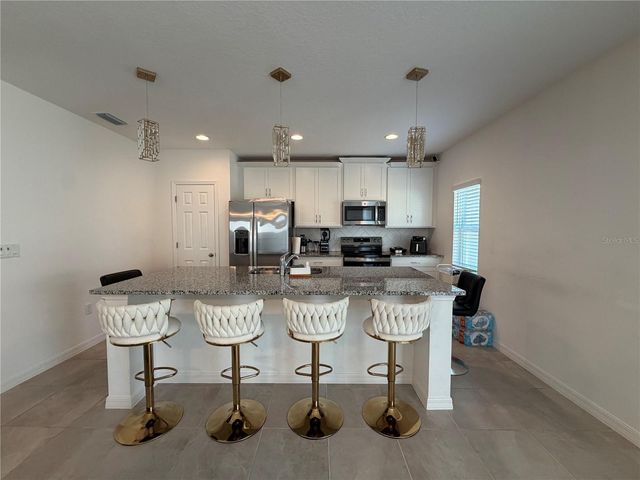 434 NORTH BOULEVARD E, Davenport, FL 33837