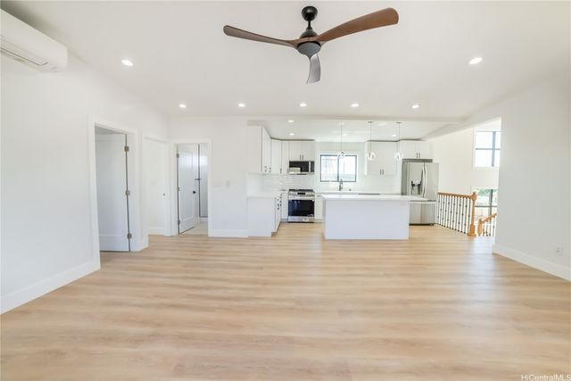 1091 Puu Alani Way A, Pearl City, HI 96782