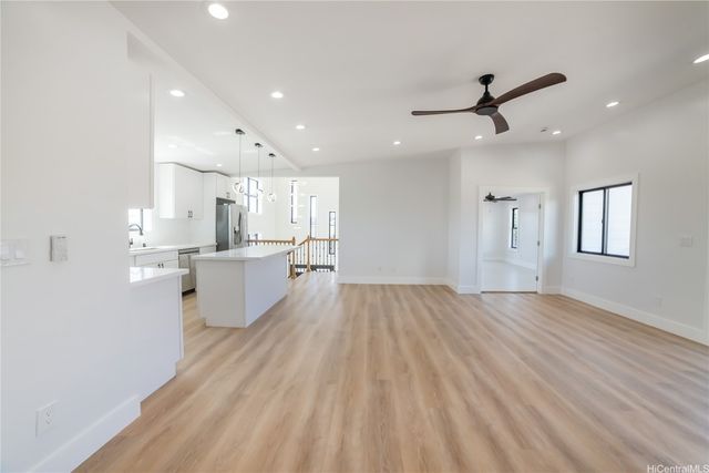 1091 Puu Alani Way A, Pearl City, HI 96782