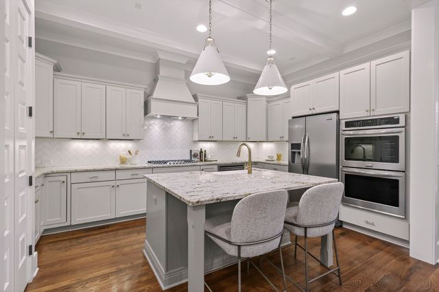 105 Ransom Ave, Nashville, TN 37205