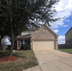 2431 Cloudy Bay Drive, Fresno, TX 77545
