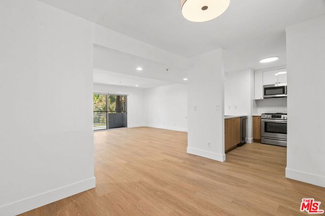 16100 W Sunset Boulevard 201, Pacific Palisades, CA 90272