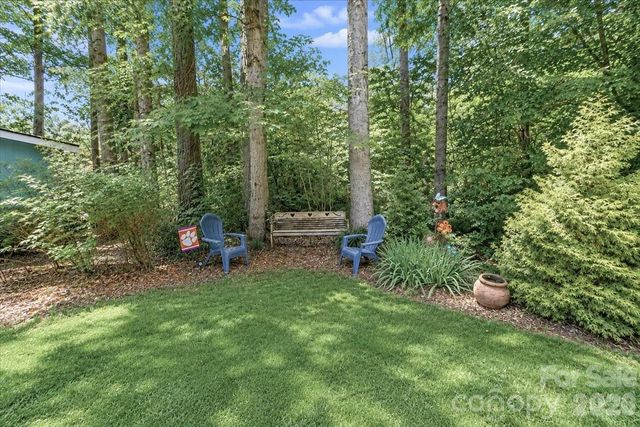 6803 Lowesville Lane, Stanley, NC 28164