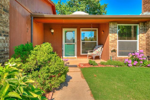 8929 N Eagle Lane, Oklahoma City, OK 73132