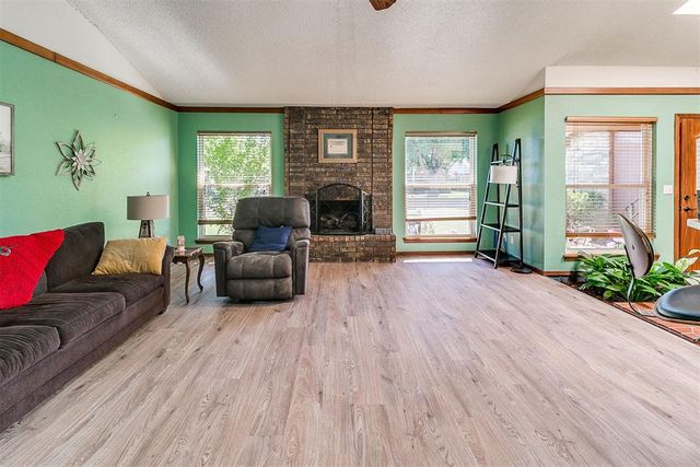 8929 N Eagle Lane, Oklahoma City, OK 73132