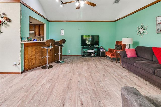 8929 N Eagle Lane, Oklahoma City, OK 73132