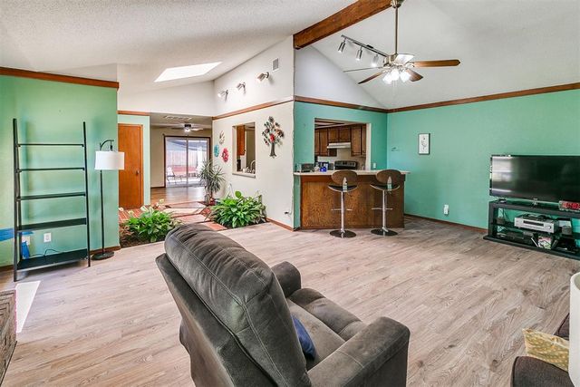 8929 N Eagle Lane, Oklahoma City, OK 73132