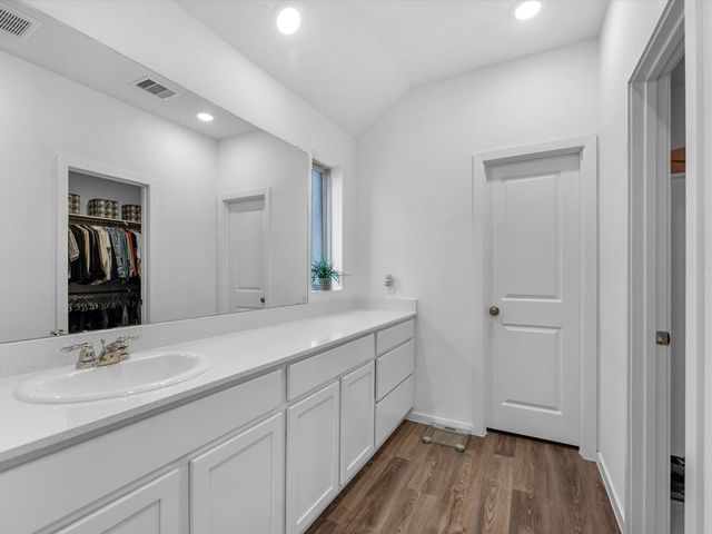 2016 Cottage Bridge Road, League City, TX 77573