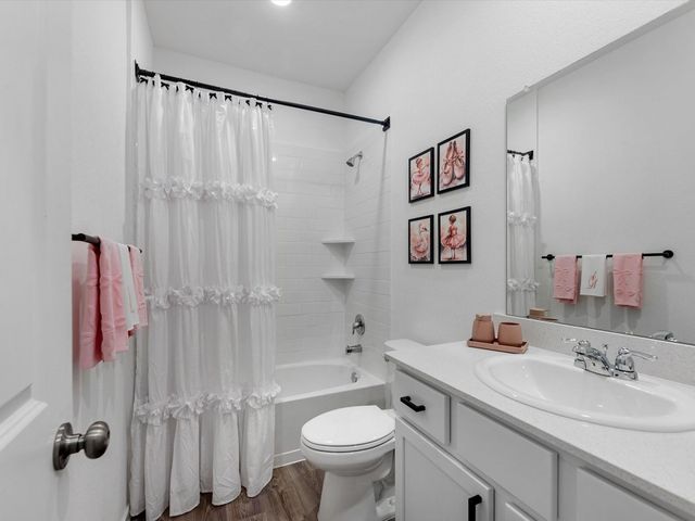 2016 Cottage Bridge Road, League City, TX 77573