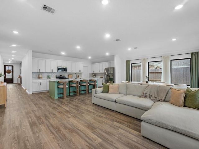 2016 Cottage Bridge Road, League City, TX 77573