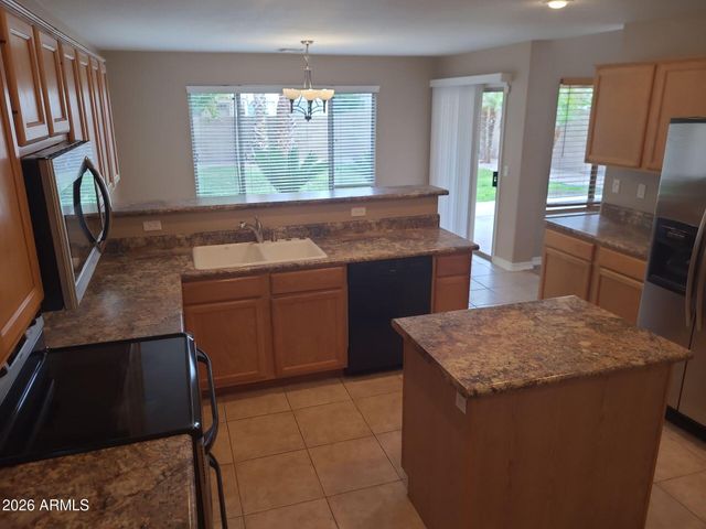 378 W BOLERO Drive, Tempe, AZ 85284