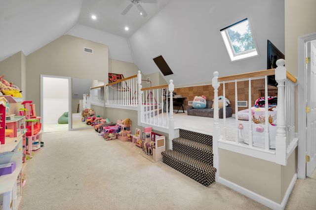 65 Ironwood Road, Guilford, CT 06437