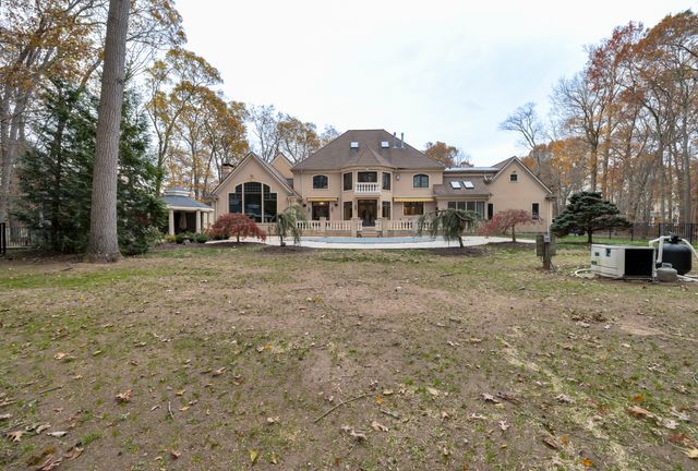 65 Ironwood Road, Guilford, CT 06437