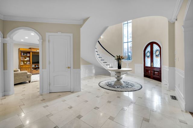 65 Ironwood Road, Guilford, CT 06437