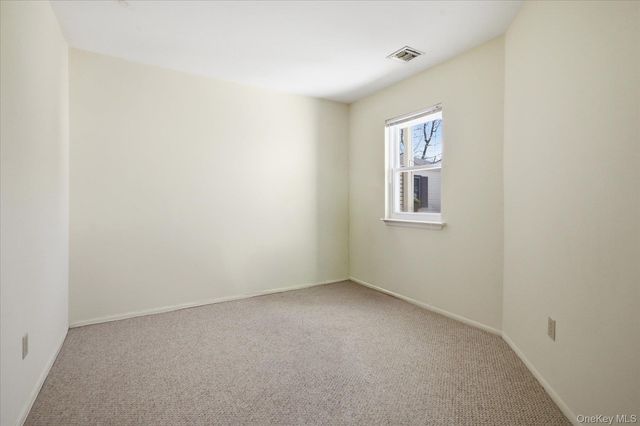 68 Knolls Drive, Stony Brook, NY 11790