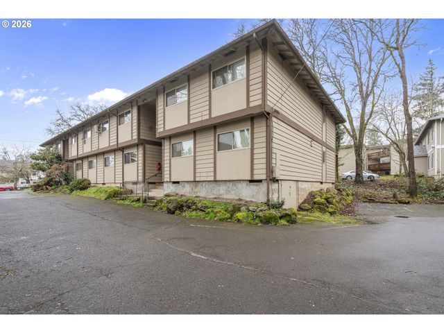401 MADRONA Ave Se Apt 3, Salem, OR 97302