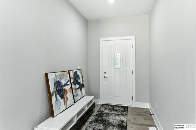 7611 S 33 Avenue, Bellevue, NE 68147
