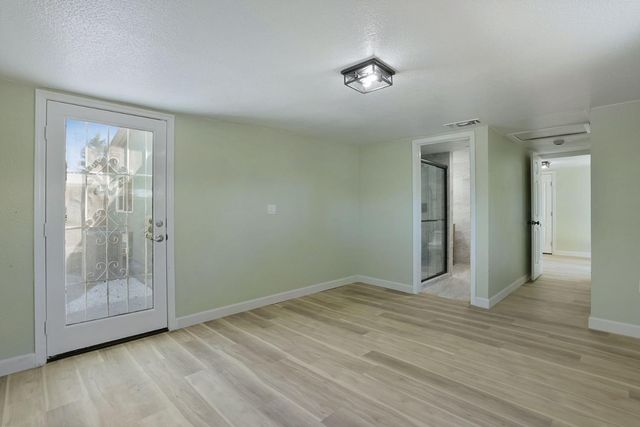 3893 32nd Ave, Sacramento, CA 95824