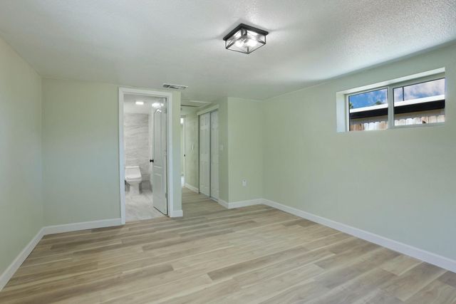 3893 32nd Ave, Sacramento, CA 95824