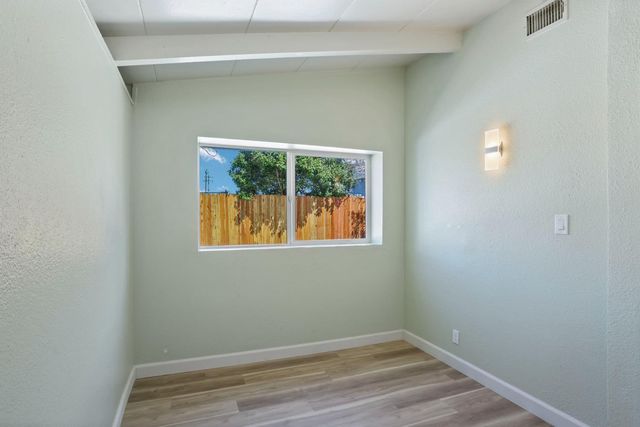 3893 32nd Ave, Sacramento, CA 95824