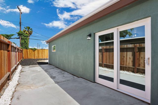 3893 32nd Ave, Sacramento, CA 95824